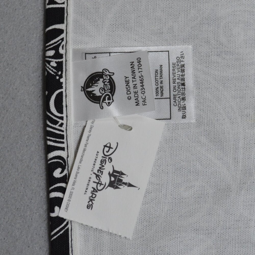 ✨ Disney Parks Beauty & The Beast “Be Our Guest” Lumiere Napkin Chalkboard NWT - Picture 5 of 8